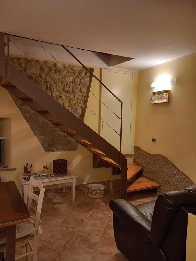 Linda'S Holiday Home Роккастрада Экстерьер фото